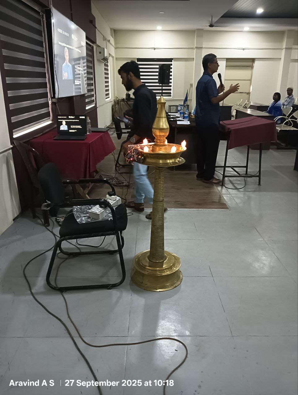 Automatic Vilakku Project